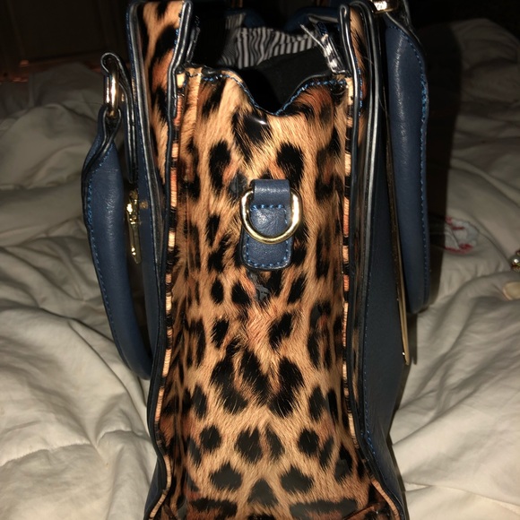 Purse - Picture 3 of 8